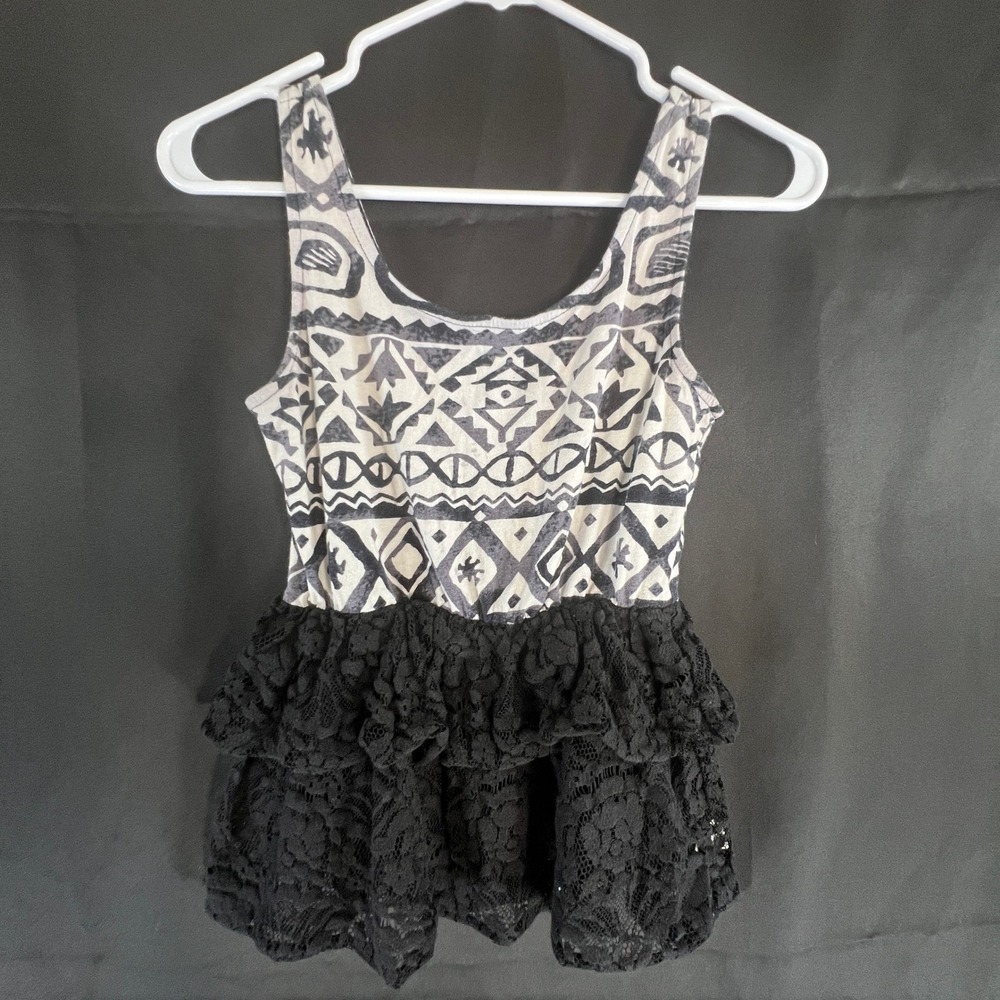 Love Culture Womens Tribal Print Lace Tiered Peplum Tank Top Cutout Back B/W